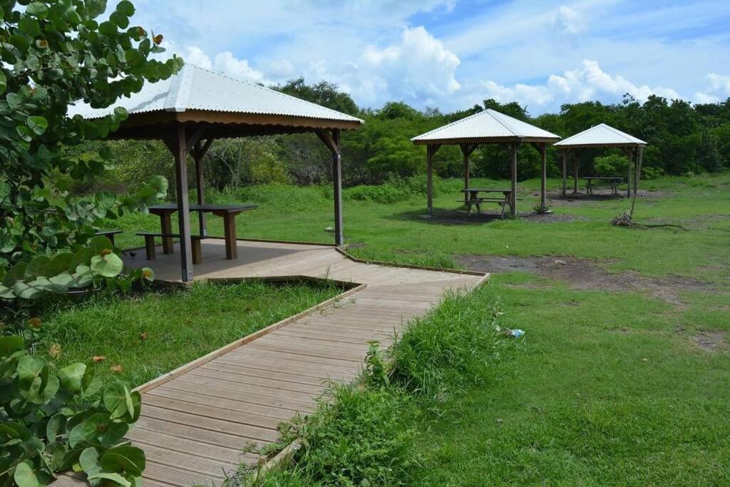Apartmán Cocon Tropical Vieux-Habitants Exteriér fotografie